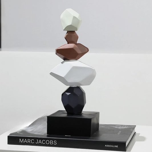 Luxury Ornaments Modern Bedroom Ornament Interior Aesthetic Living Room Figurines Elegant Desk Accessories Home Decorations